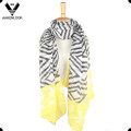 Lady′s Fashion Aztec Pattern Zigzag Printed Scarf